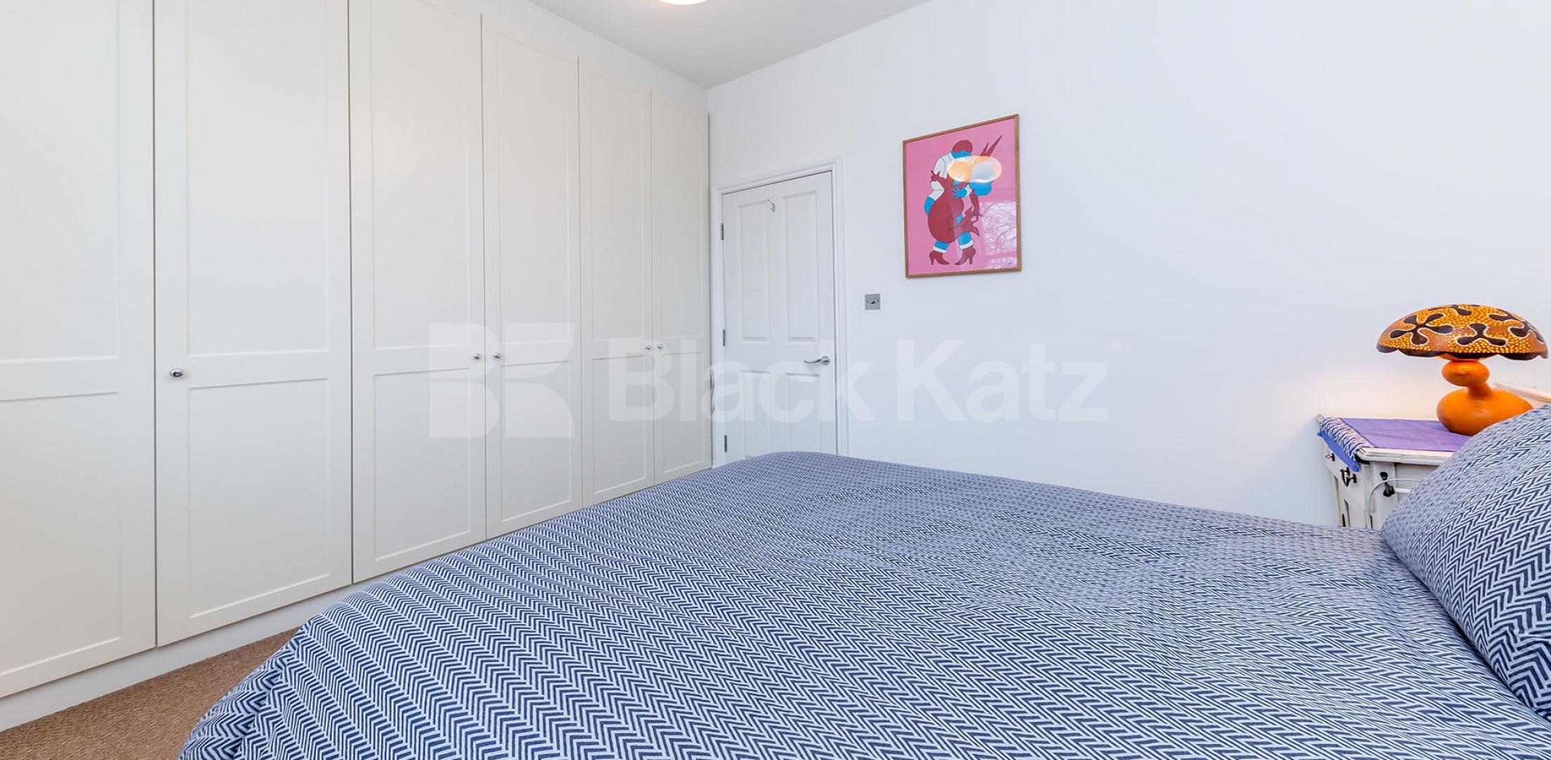 			2 Bedroom, 1 bath, 1 reception Flat			 Hillmarton Road, Caledonian Road